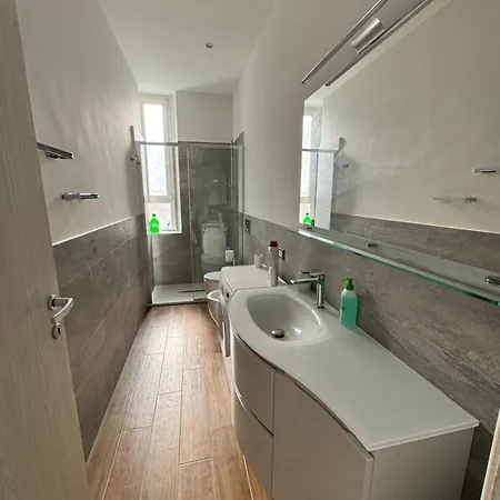 아파트 Portello House