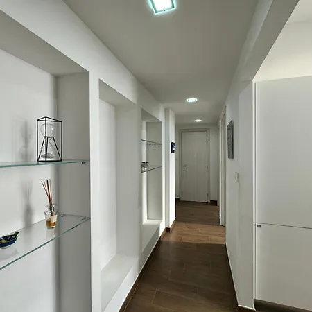 Portello House 아파트 *